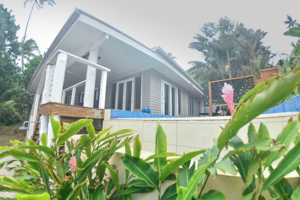 Tropical Island Breeze in SAVUSAVU