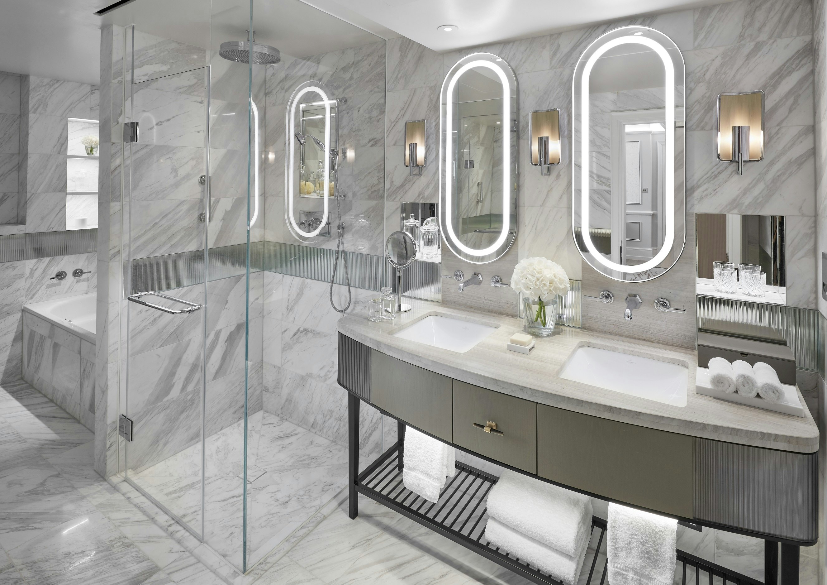 Knightsbridge, Suite