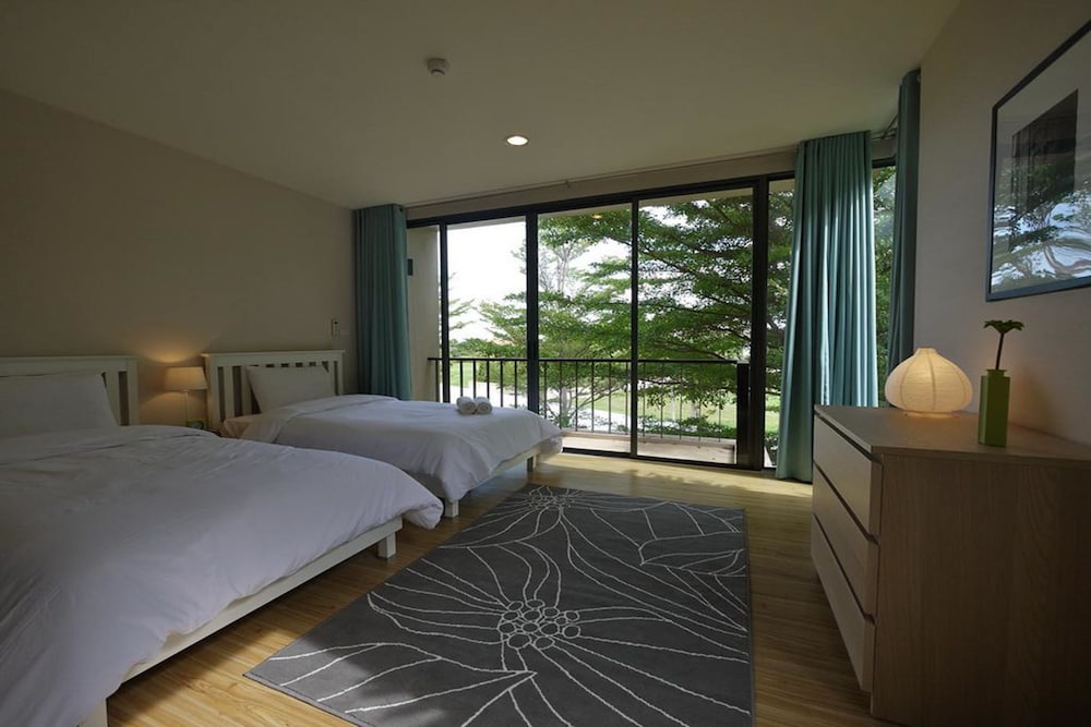 Palm Crescent Huahin Resort 10/45