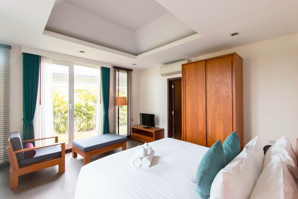 3 BEDROOMS POOL VILLA