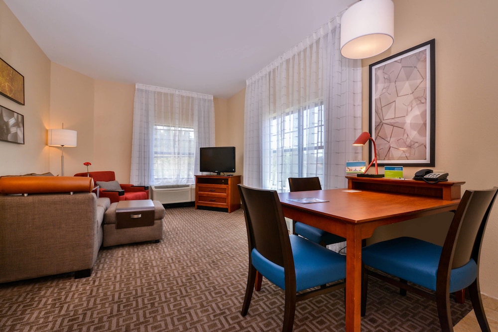 Towneplace Suites Thousand Oaks Ventura County 26/34