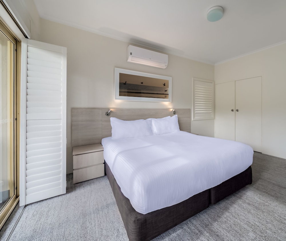 2 Bedrooms, Lagoon, 2 King Beds