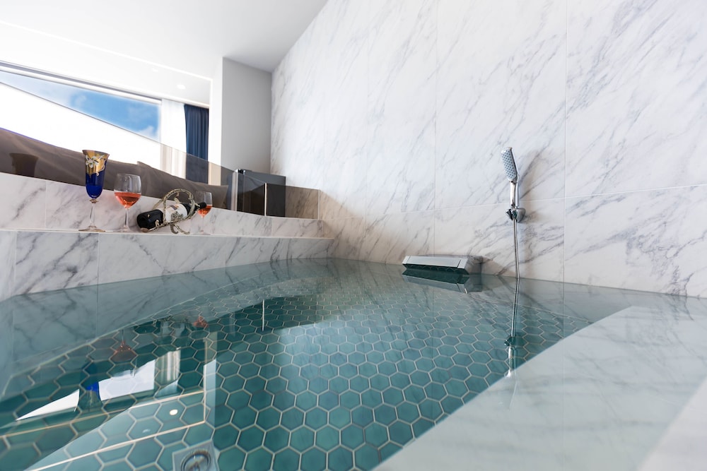 Bluespring Boutique Hotel 28/50