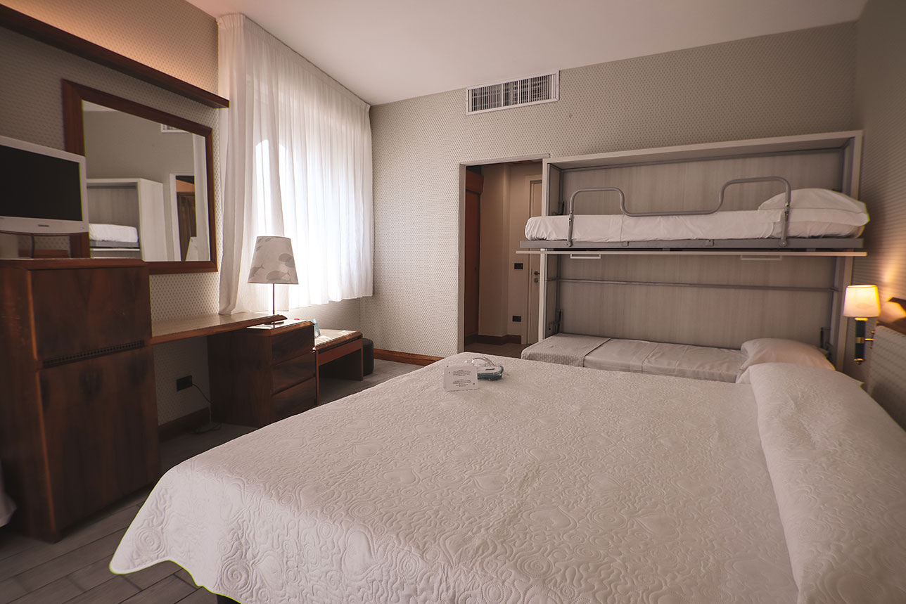Room, Quadruple, Twin Beds, Bunk Bed, with View