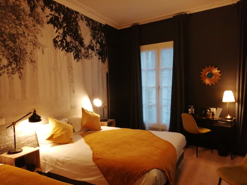Hotel du Cygne 11/45