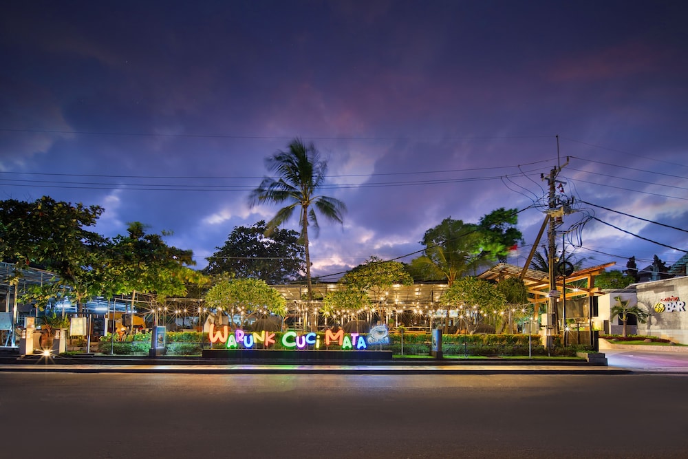Grand Istana Rama Hotel 10/76