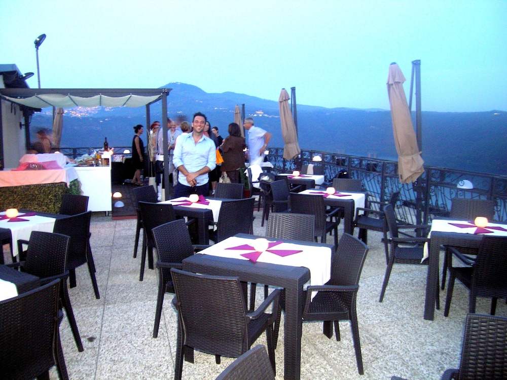 Castel Gandolfo 88/100
