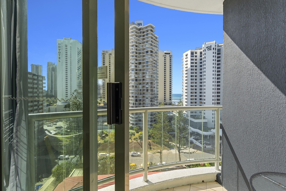 Mantra Legends Surfers Paradise 47/76
