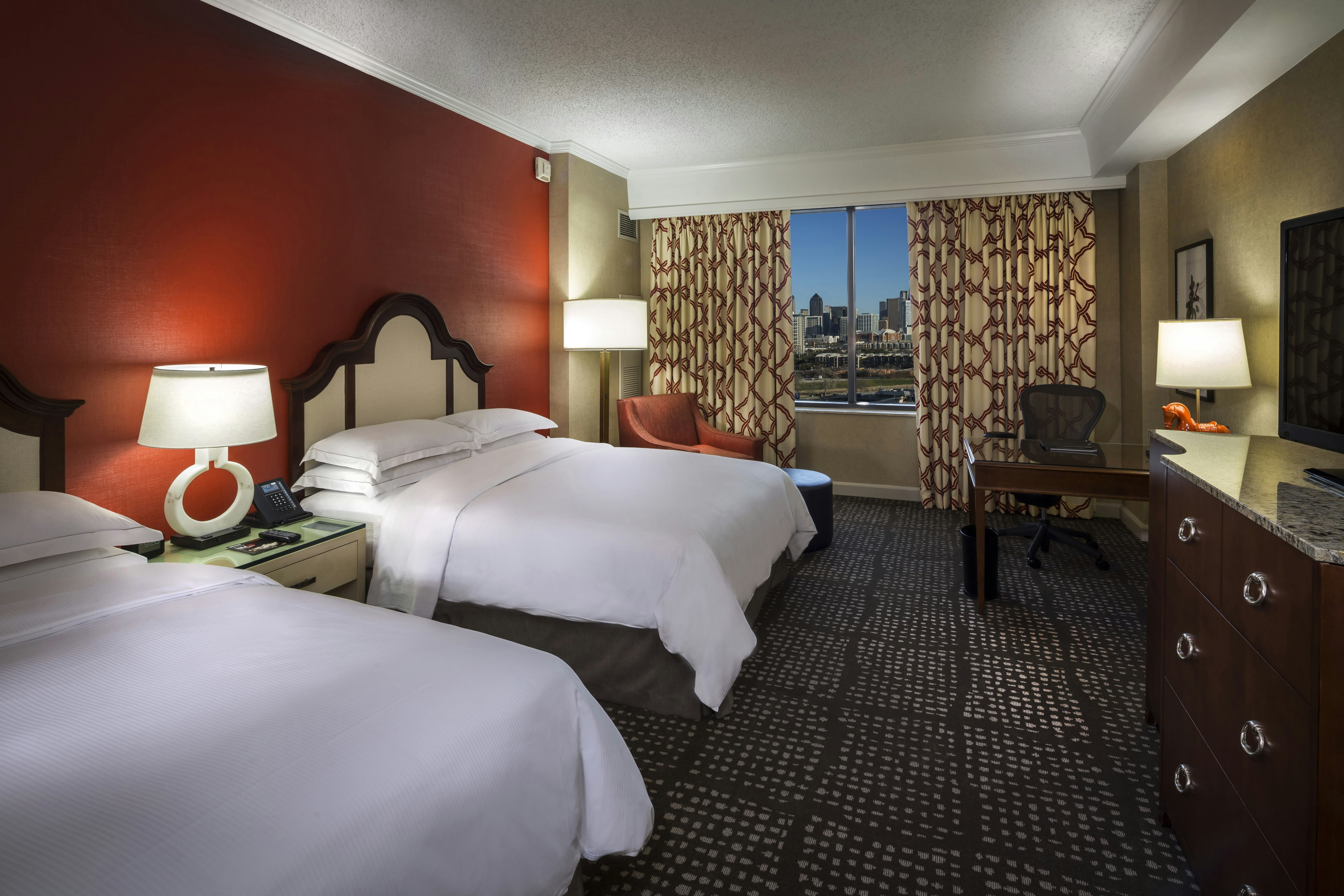 Hilton Anatole 24/90