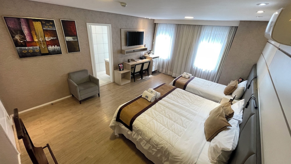 Hotel Global Grupos 25/57