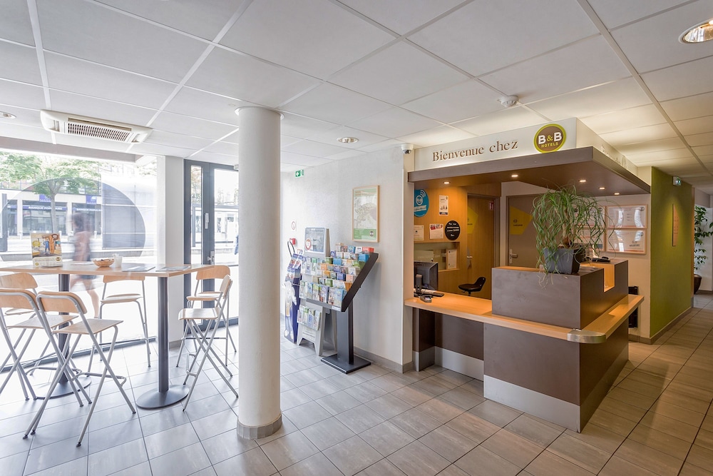 Lobby at B&B Hotel Mulhouse Centre, MULHOUSE