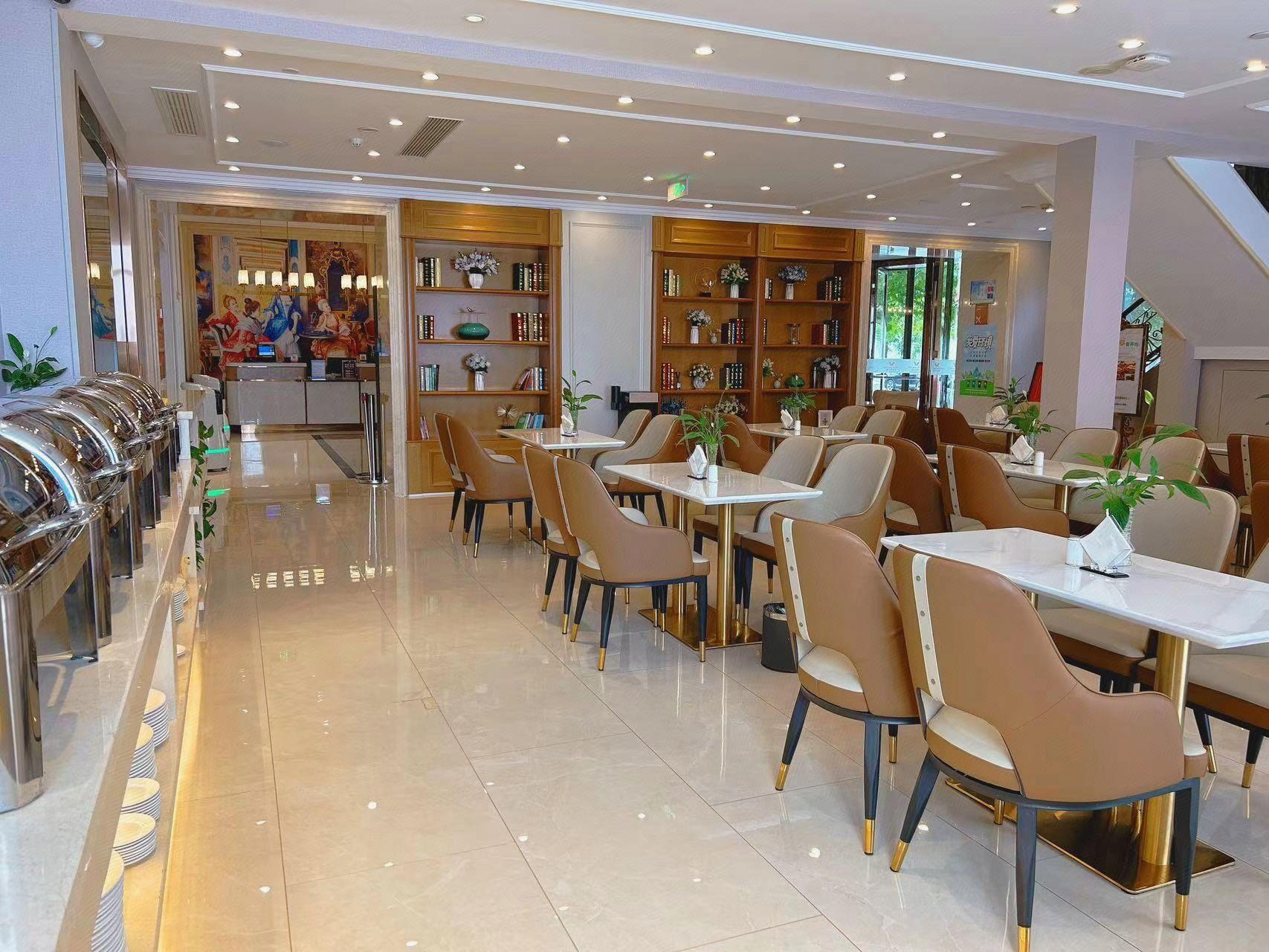 Vienna Hotel (Tianjin Jinzhong Street store) 40/54