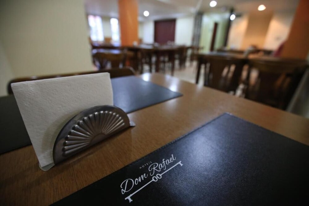 HOTEL DOM RAFAEL EXECUTIVO 58/62