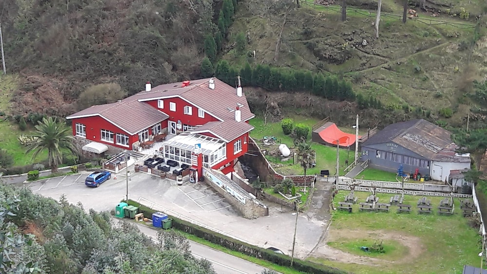 Hotel Azpiazu 33/34