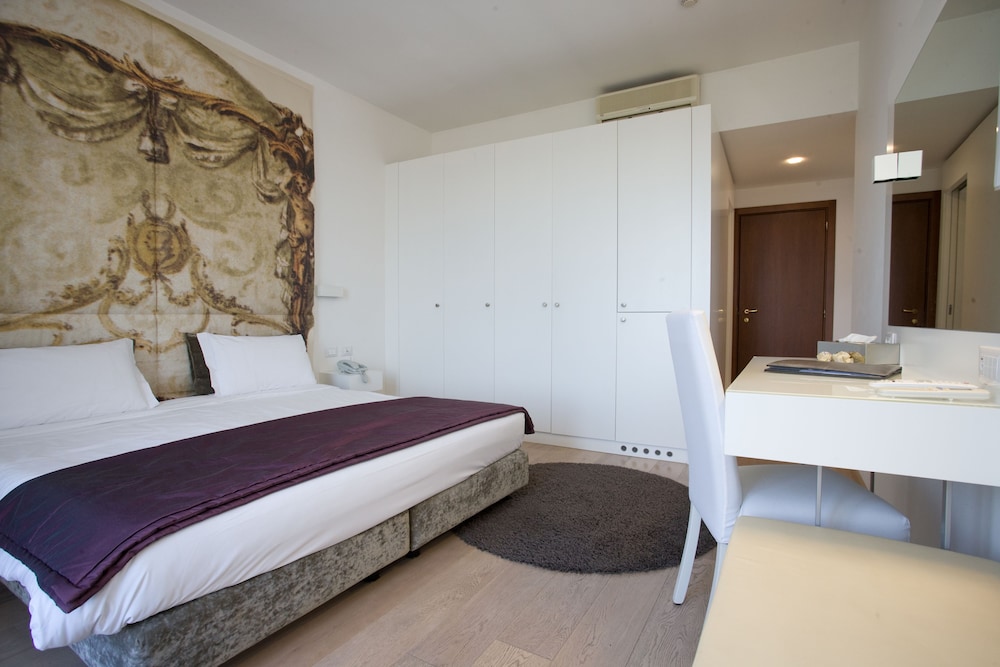 Hotel Castello Di Santa Vittoria 13/47