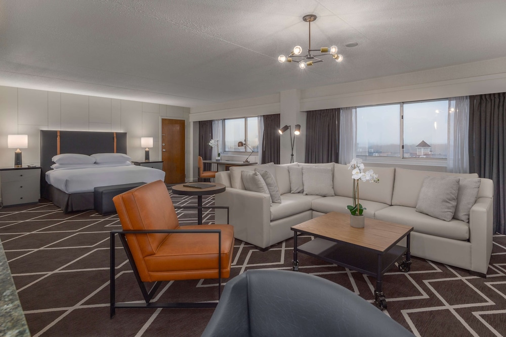 Hilton Boston/Woburn 36/70