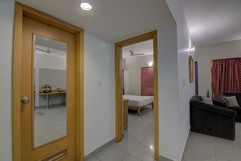 Tristar Serviced Apartments 40/41