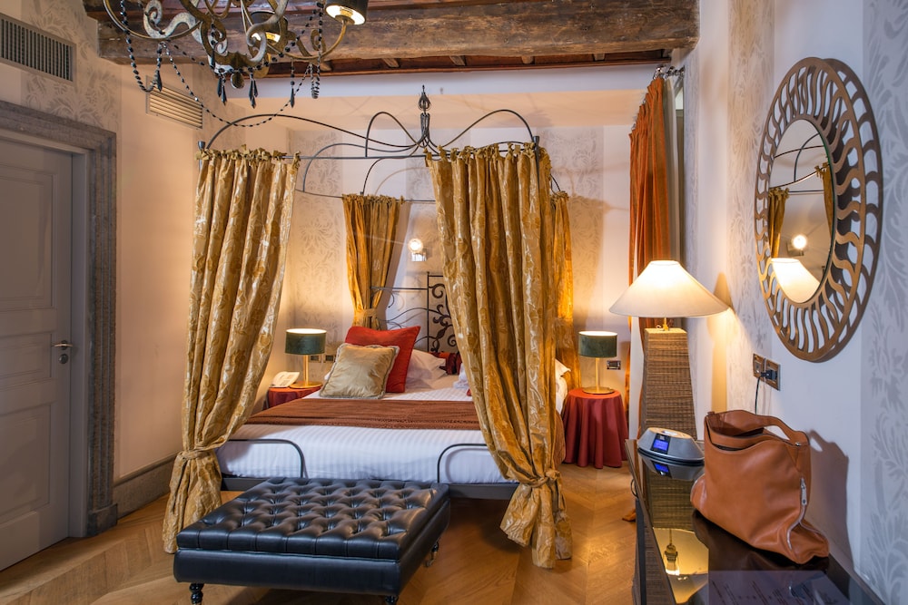 The Inn At The Roman Forum 63/126