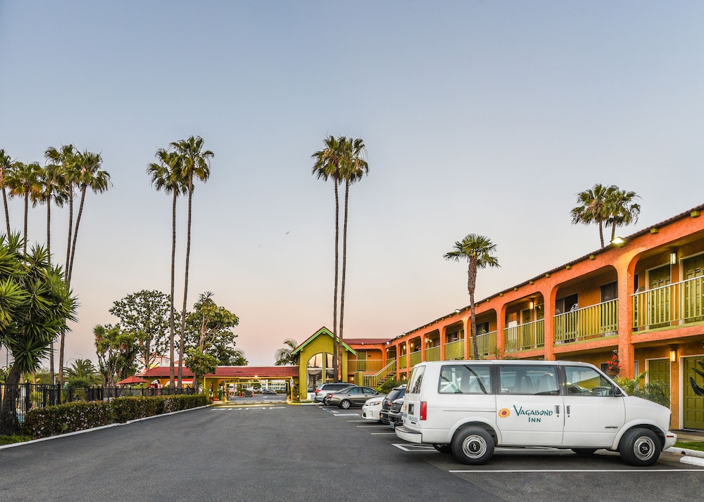 Vagabond Inn Costa Mesa 3/48