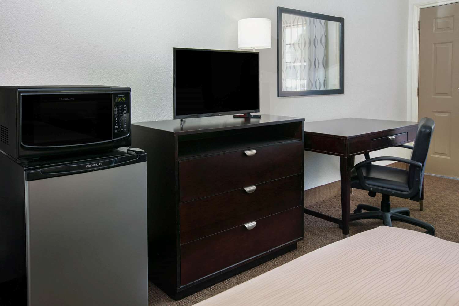 Days Inn By Wyndham Granbury 41/49