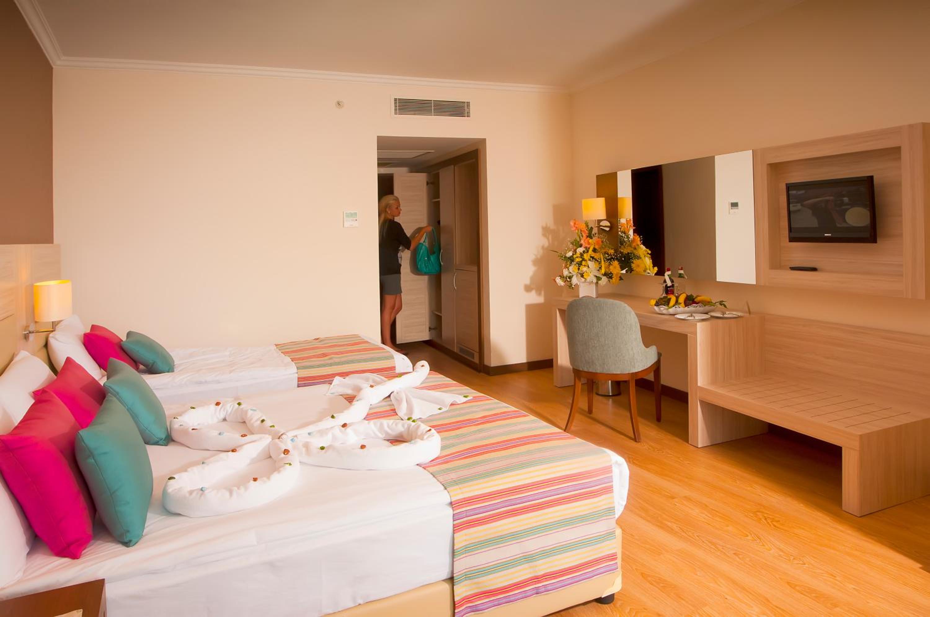 Standard, Triple, Sea View