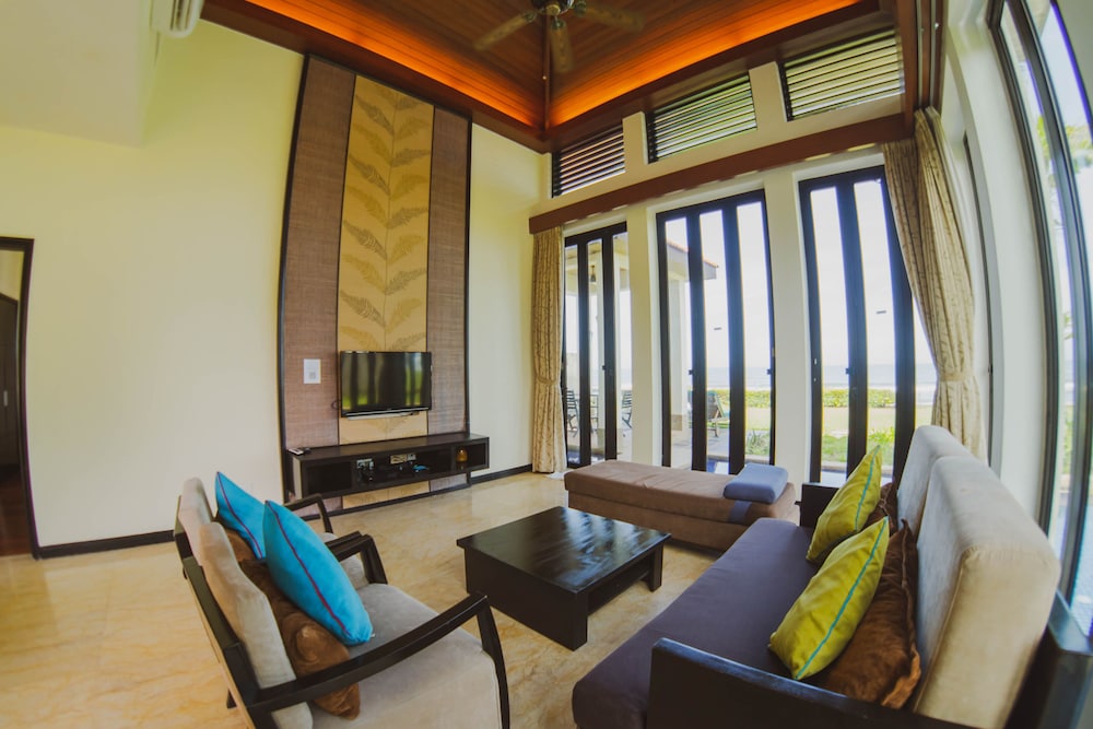 Borneo Beach Villas 32/62