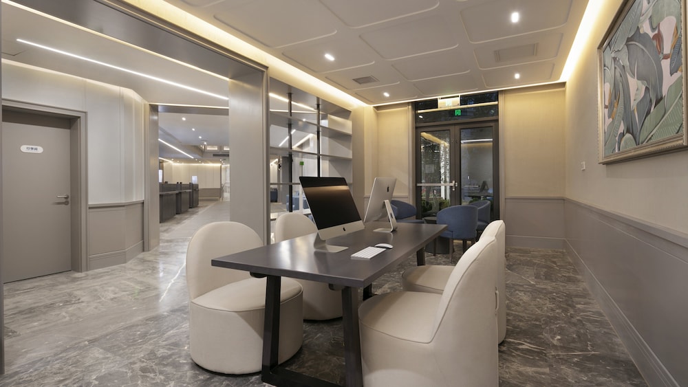 Holiday Inn Express Beijing Badaling 40/46
