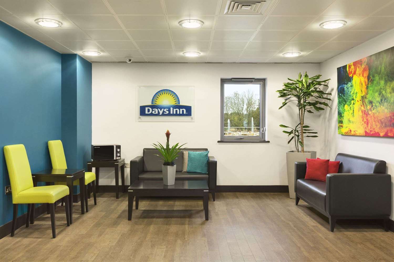 Ramada by Wyndham Cobham 30/47