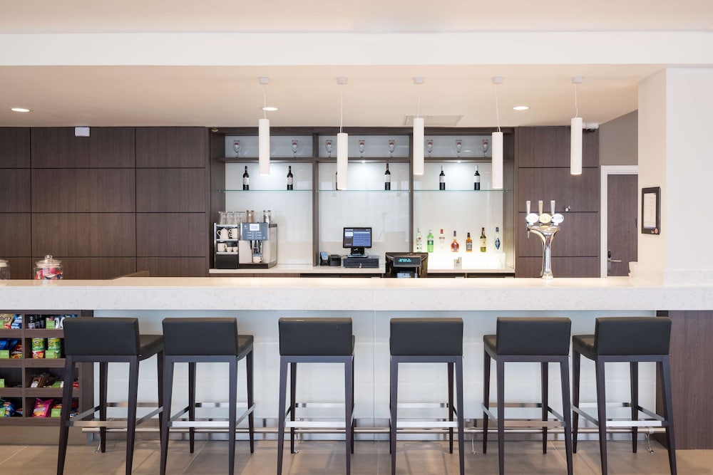 Lobby at HAMPTON BY HILTON ABERDEEN AIRPORT, ABERDEEN