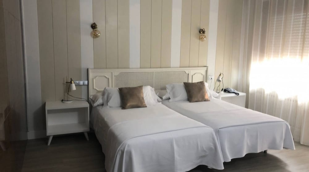 Marques de Santillana Hotel 23/60
