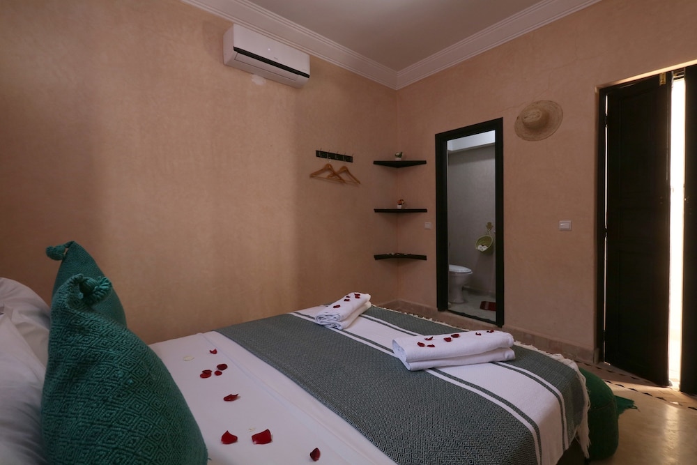 Riad Elite 38/75
