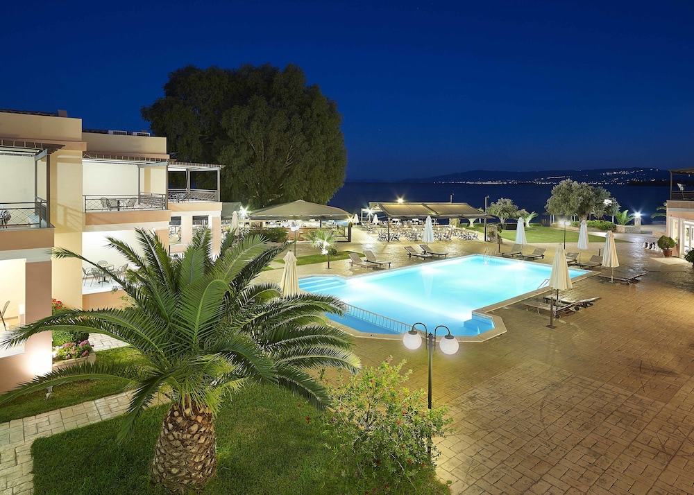 Avantis Suites Hotel 45/50