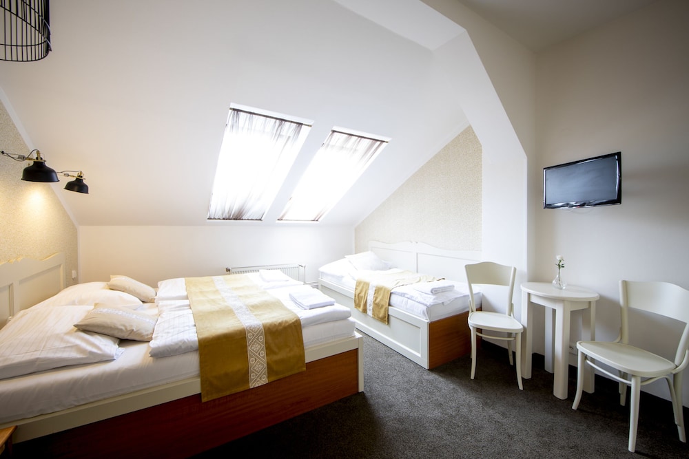 Amadeus Aparthotel 16/50