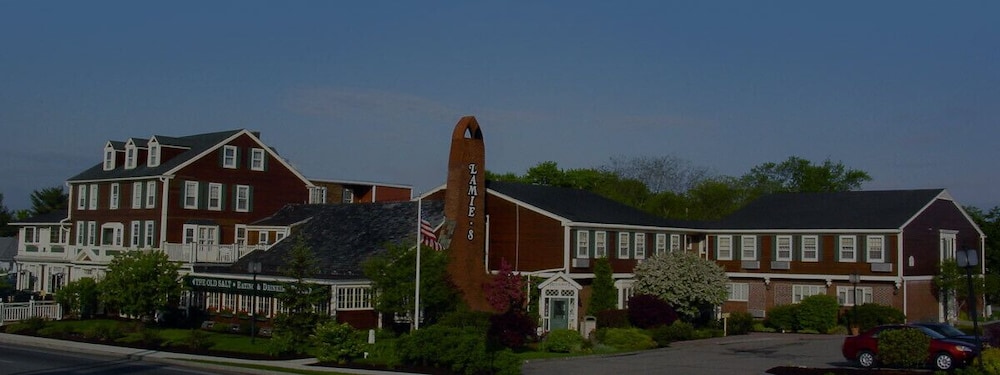 Lamie S Inn And the Old Salt Restaurant 5/73
