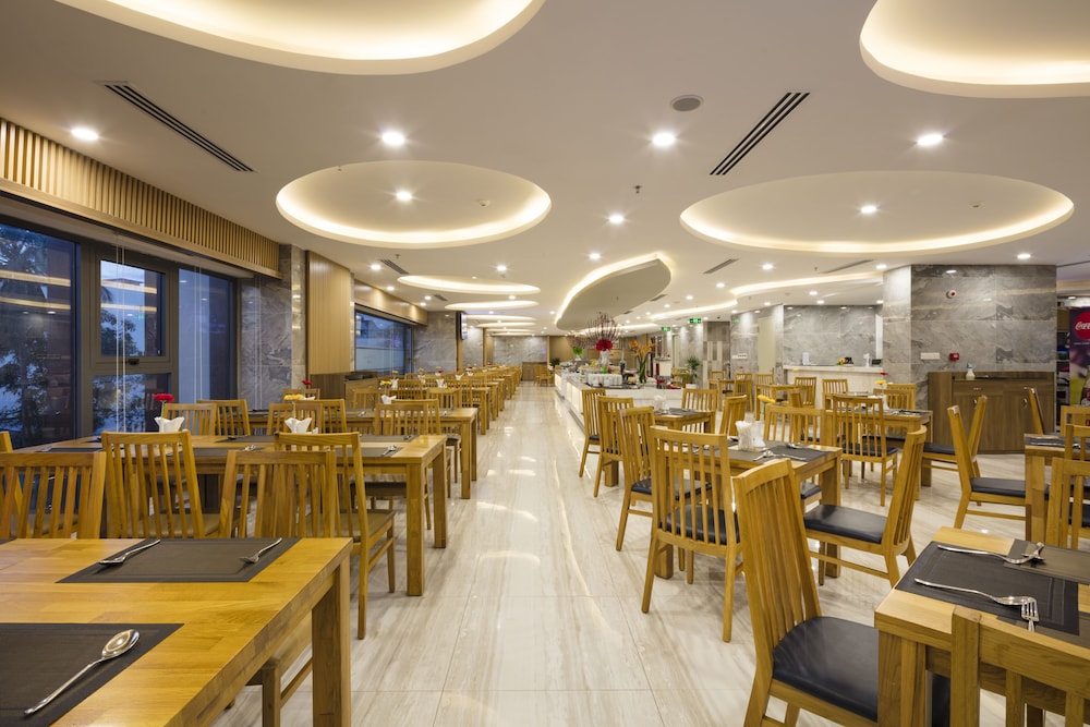 Xavia Hotel 55/72