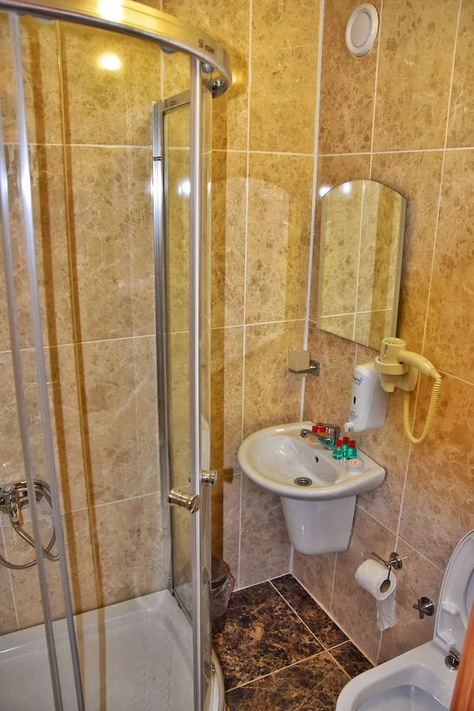 Scala Hotel 45/48
