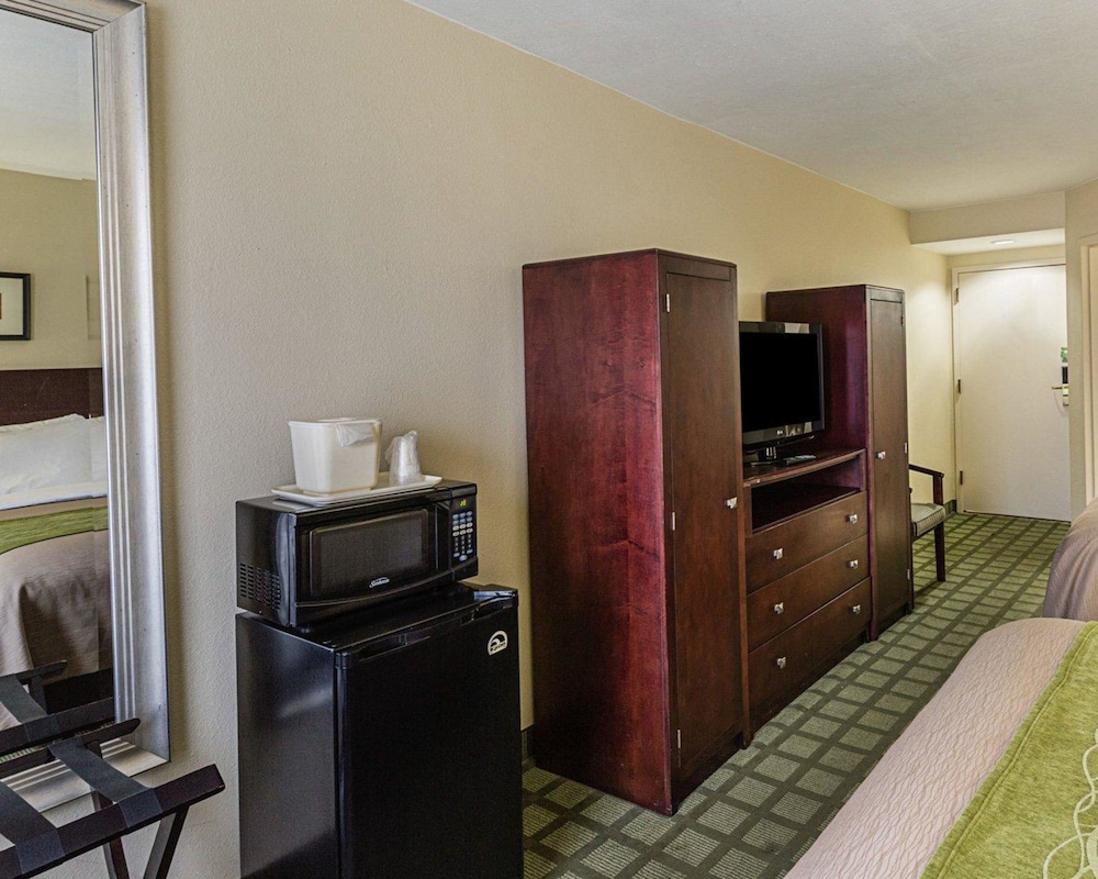 Comfort Inn Southwest Fwy at Westpark 36/47