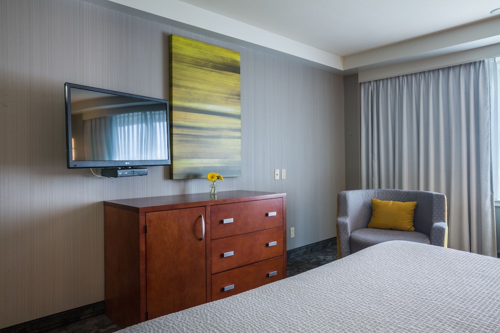 Courtyard By Marriott Culver City Los Angeles 13/46