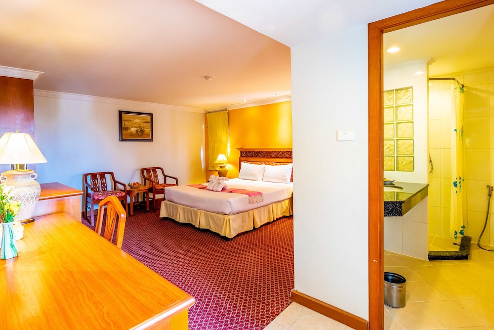 Hatyai Paradise Hotel Resort 24/56