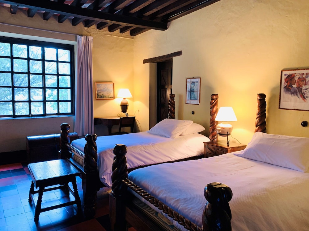 Mayan Inn 13/64