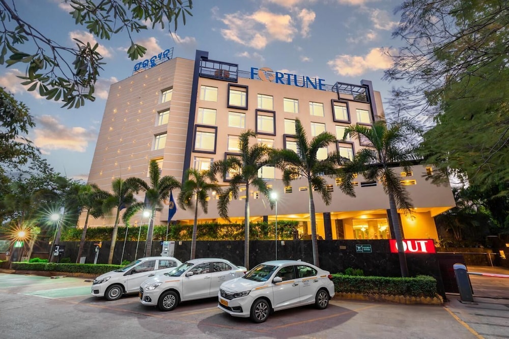 Fortune Park Sishmo Gautam Nagar 42/49
