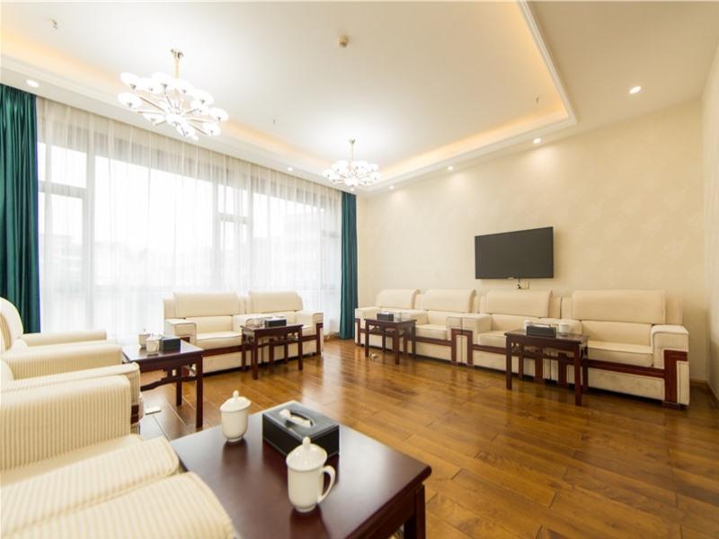 GreenTree Eastern Yibin Yijian Road New City Plaza Hotel 38/50