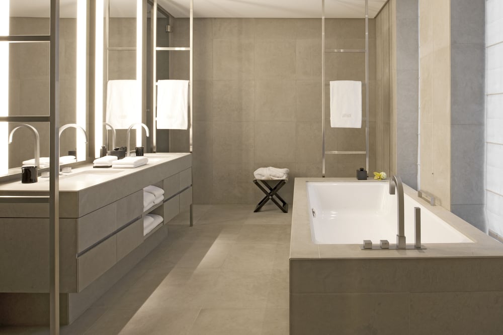 1 Bedroom, Panoramic, Suite, 2 King Beds, Duomo View