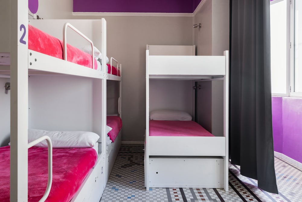 Purple Nest Hostel 40/60