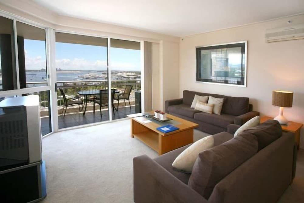 Ocean Sands Resort Gold Coast 34/49