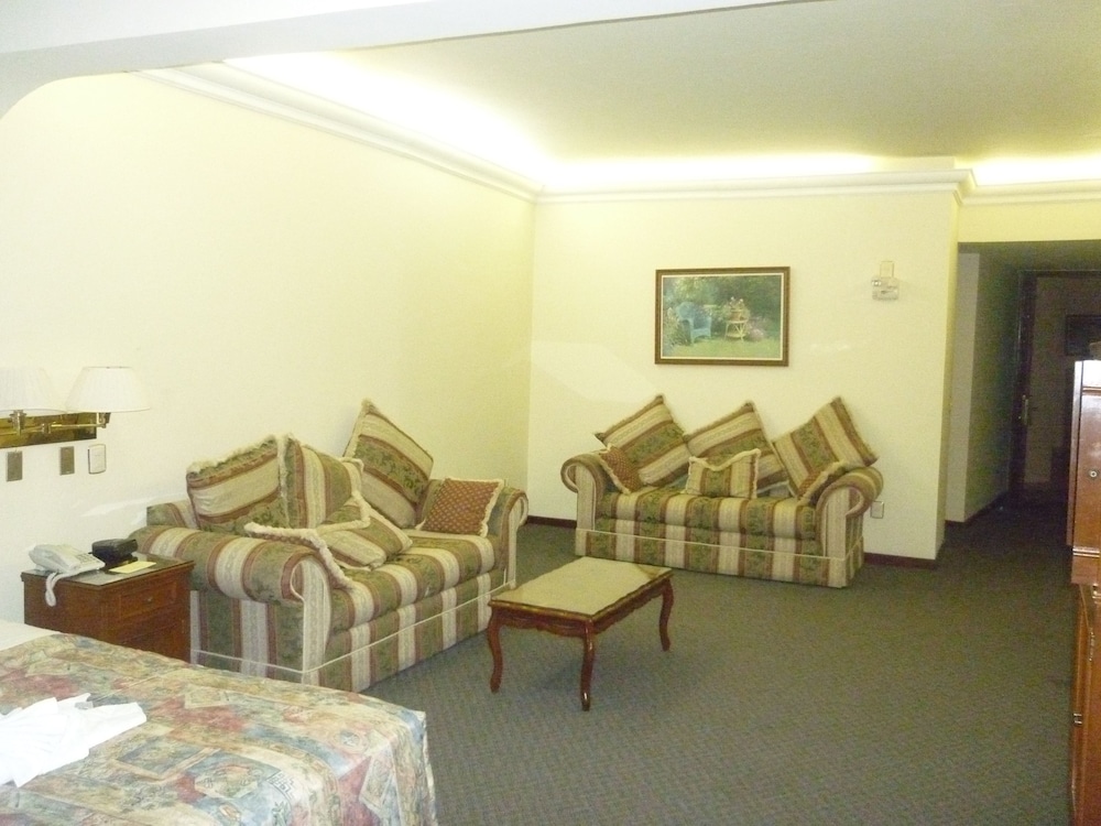 Hotel Hacienda de los Angeles 21/31
