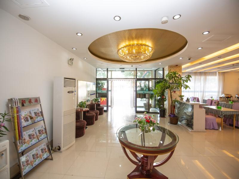 GreenTree Inn Chaoyang Shuangta District Bus Station 22/24