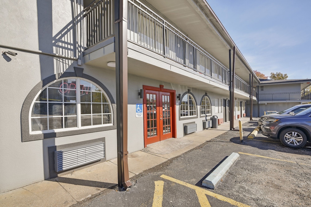 OYO Hotel Shreveport Airport North 50/60