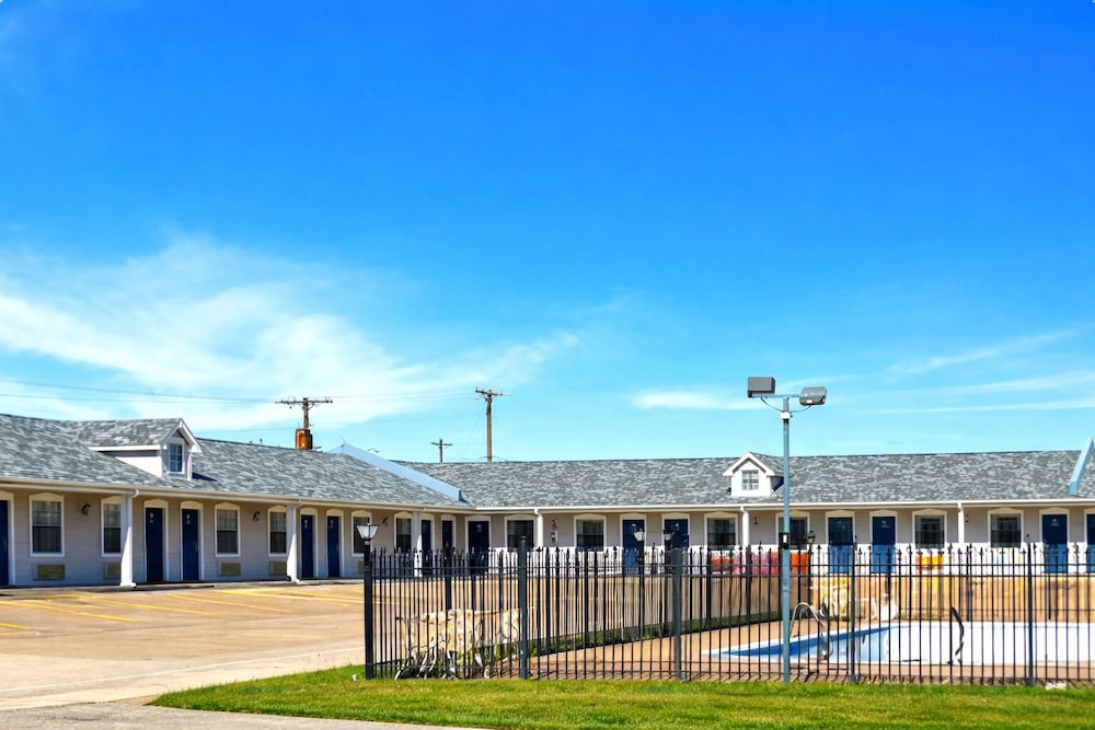 Victorian Inn By OYO Whitesboro US Hwy 82 48/55