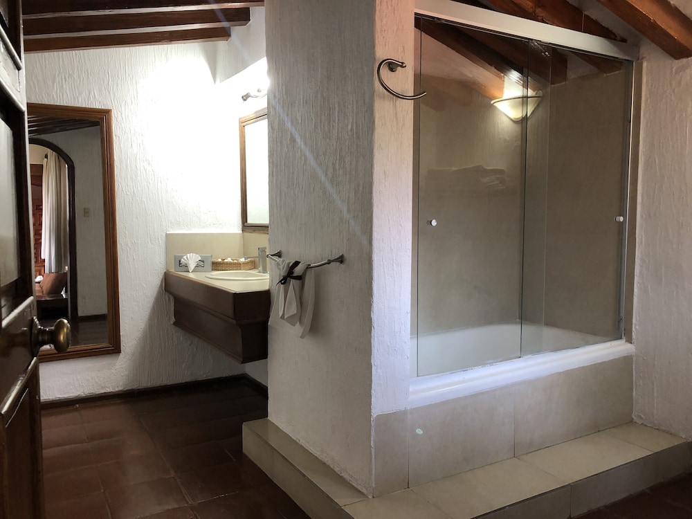 Villa San Jose Hotel And Suites 49/50